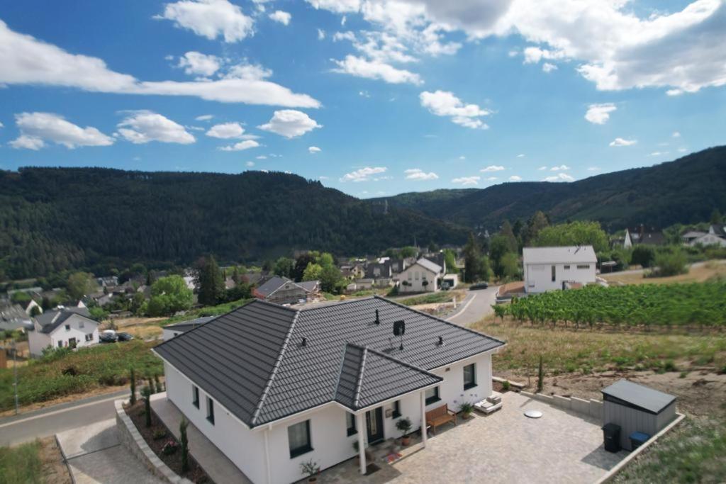 Neu - Premium-Ferienhaus Mosel-Sonne Traben-Trarbach Esterno foto